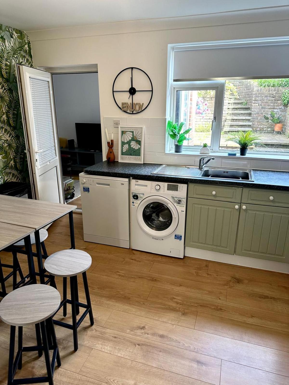 Deluxe Beach House Brighton Екстер'єр фото